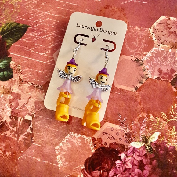 Shoe Fairies Barbie Orange High Heel Shoes Miniature Fairy Dolls Dangle Earrings - Picture 3 of 5